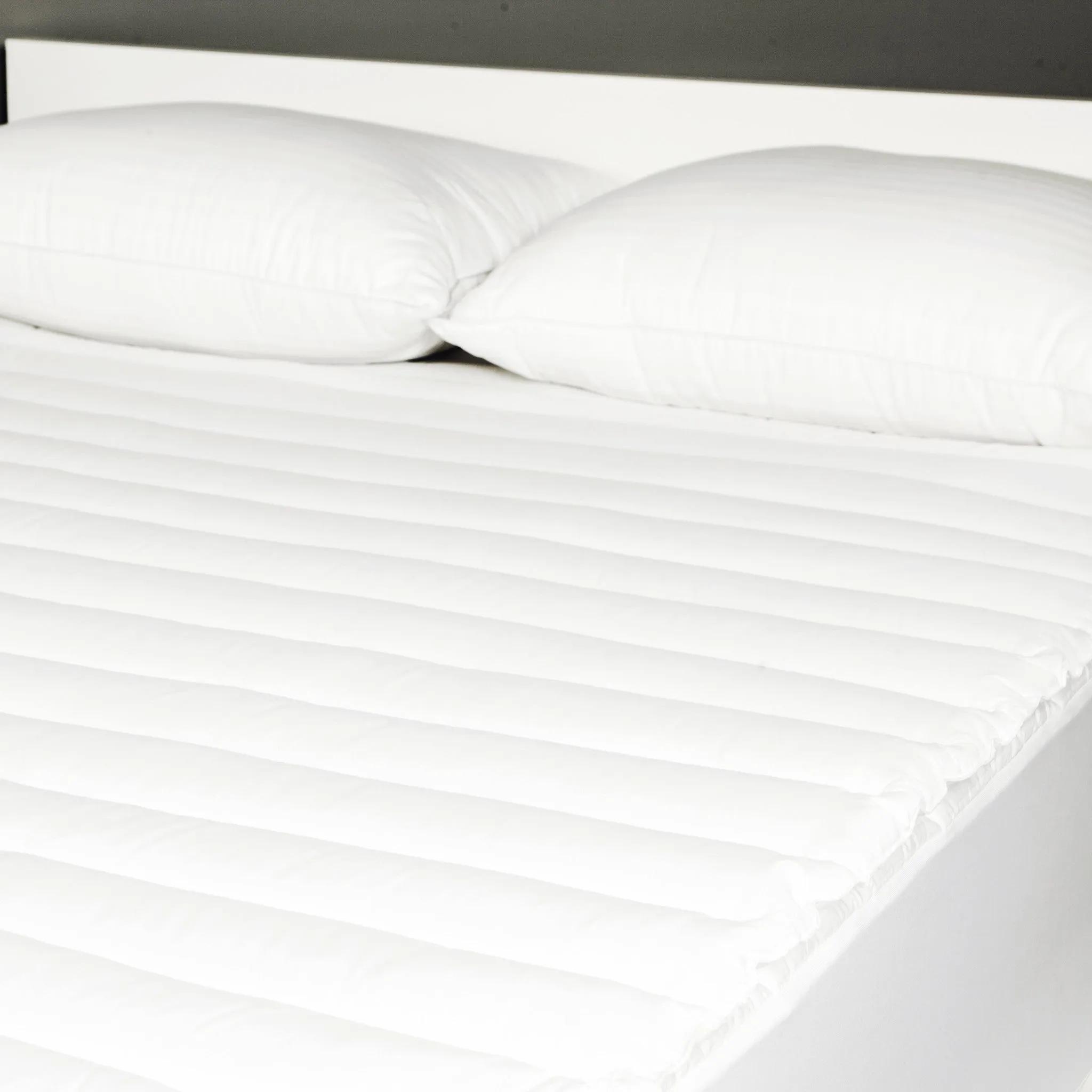 Exquisite Hotel Collection 190 Thread Count, Big And Soft Fiber Bed / Full Size
