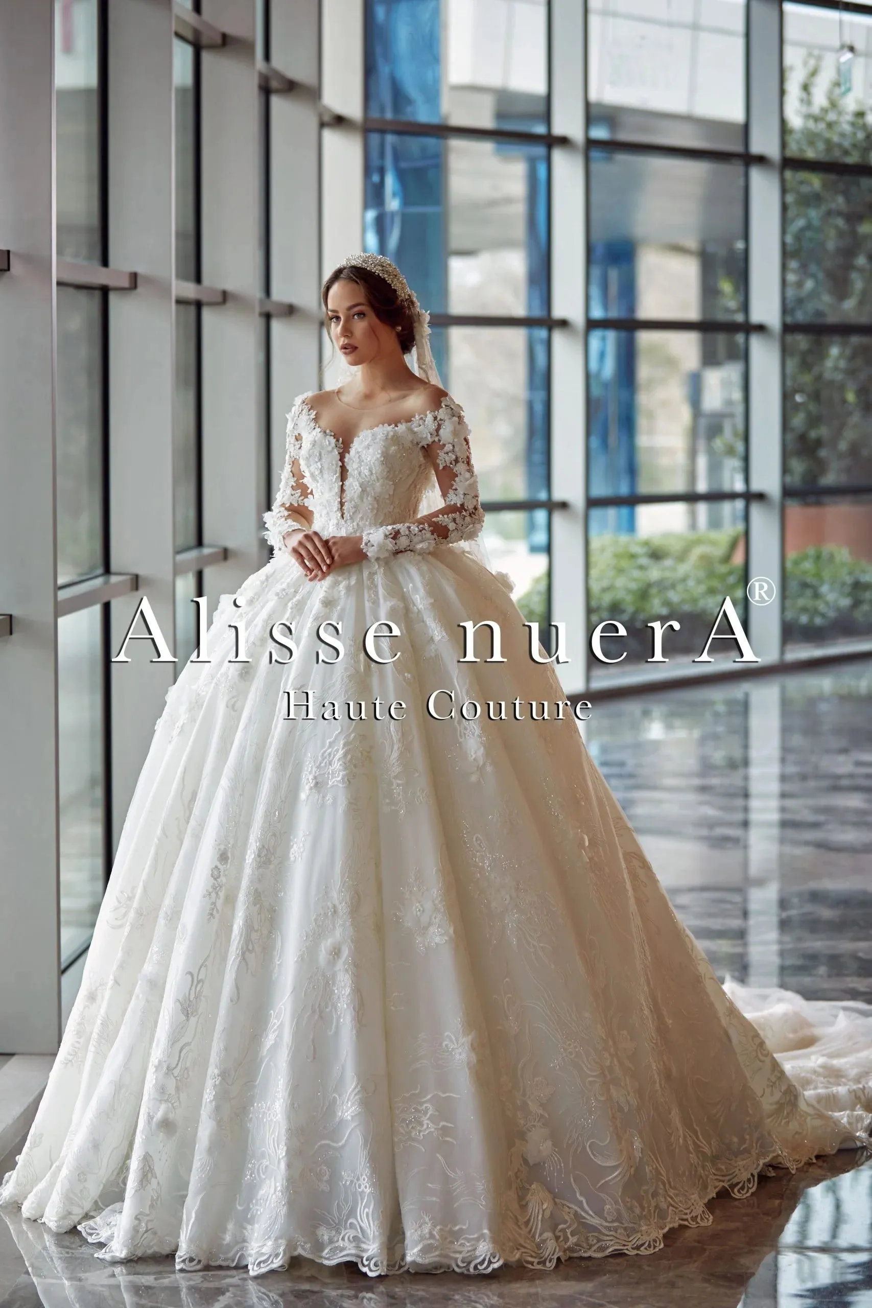 Floral Applique Off White Princess Wedding Dress with Corset Back and Long Lace Train