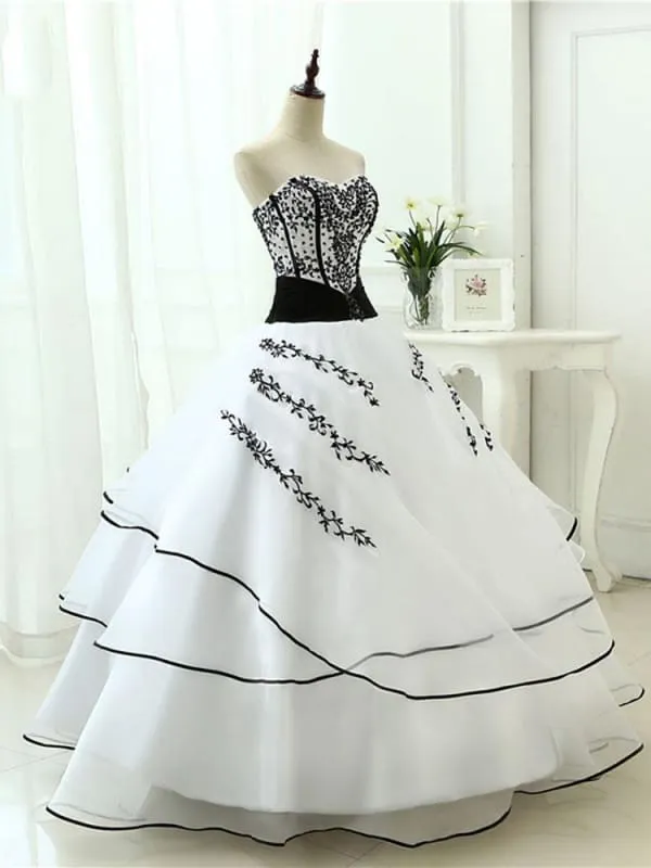 Glamorous Sweetheart Ball Gown Wedding Dresses