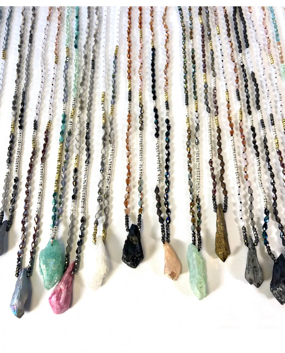 ILLUMINATION NECKLACE