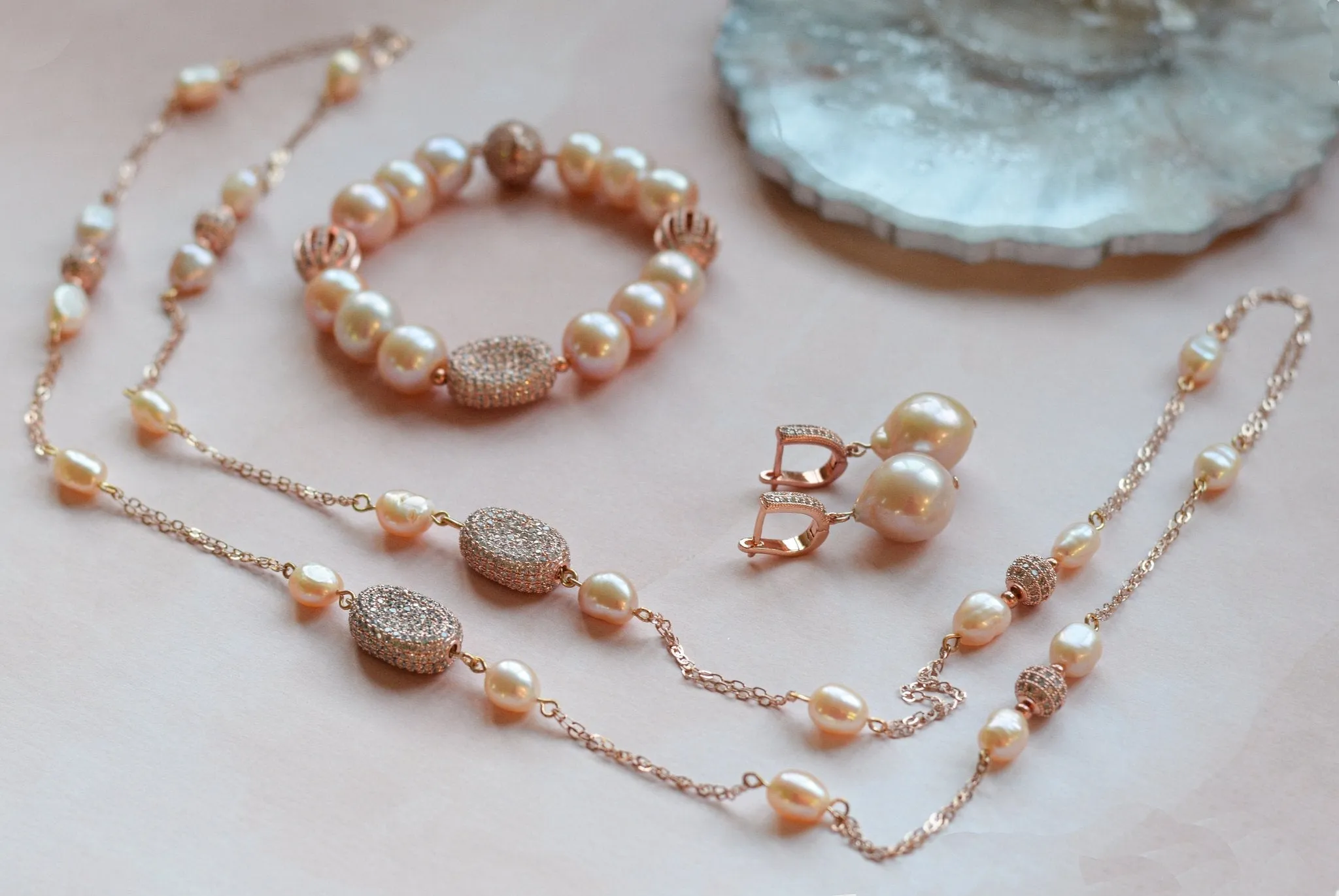 Joanna lustrous pink pearl and rose gold bracelet