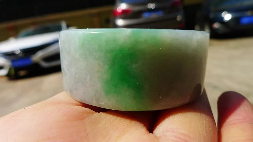 Natural Jade Rough Jadeite Raw (160g,5.4X2.1cm)