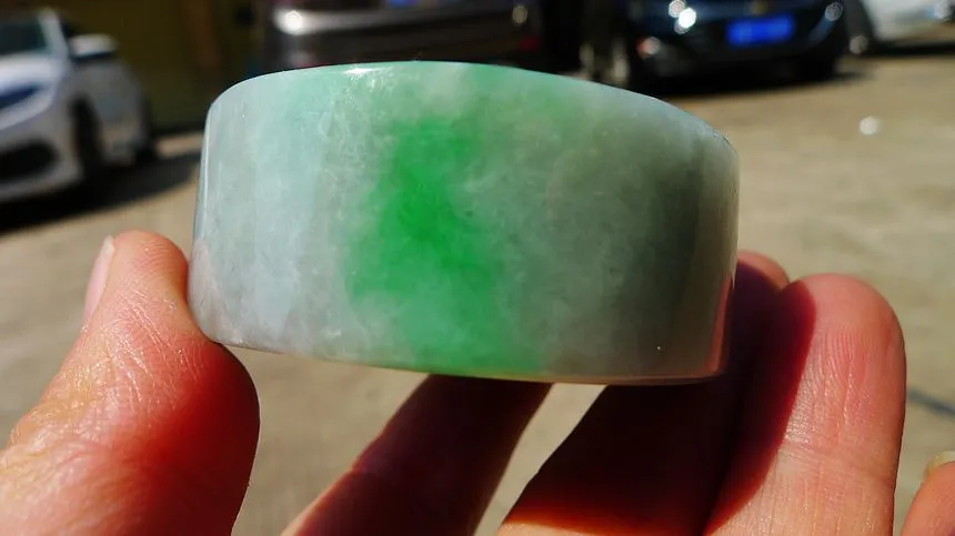 Natural Jade Rough Jadeite Raw (160g,5.4X2.1cm)