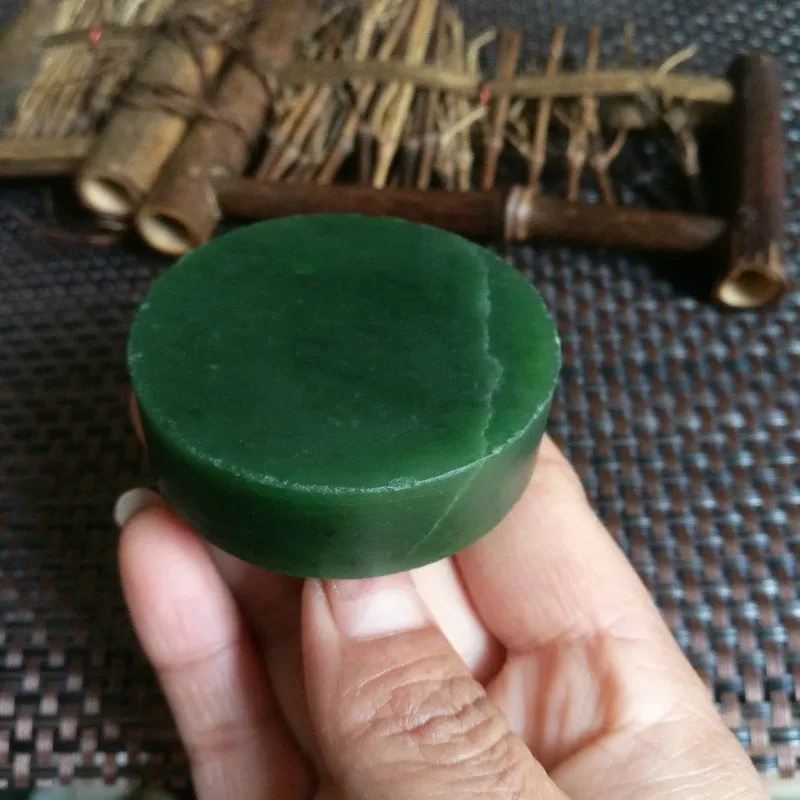Natural Kunlun Jade Rough Nephrite Raw (105g,5.4X1.6cm)