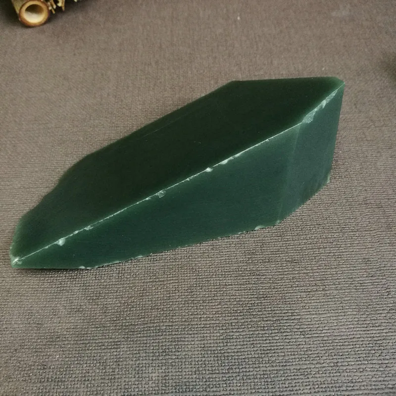 Natural Kunlun Jade Rough Nephrite Raw (295g,12X5.5X3.8cm)