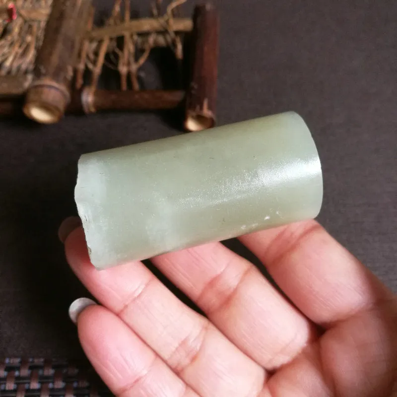 Natural Kunlun Jade Rough Nephrite Raw (92g,5X2.8cm)