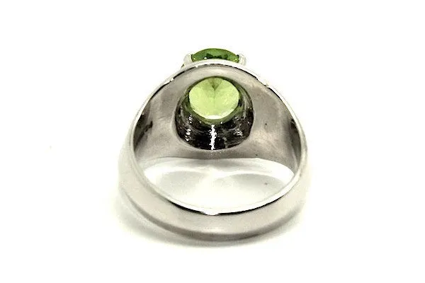 Peridot And Diamond Oval-cut Ring