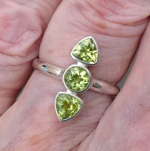 Peridot Ring, Three line set stones, 925 Silver, kt