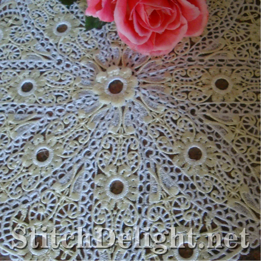 SD0839 Royal Duchesse Doily