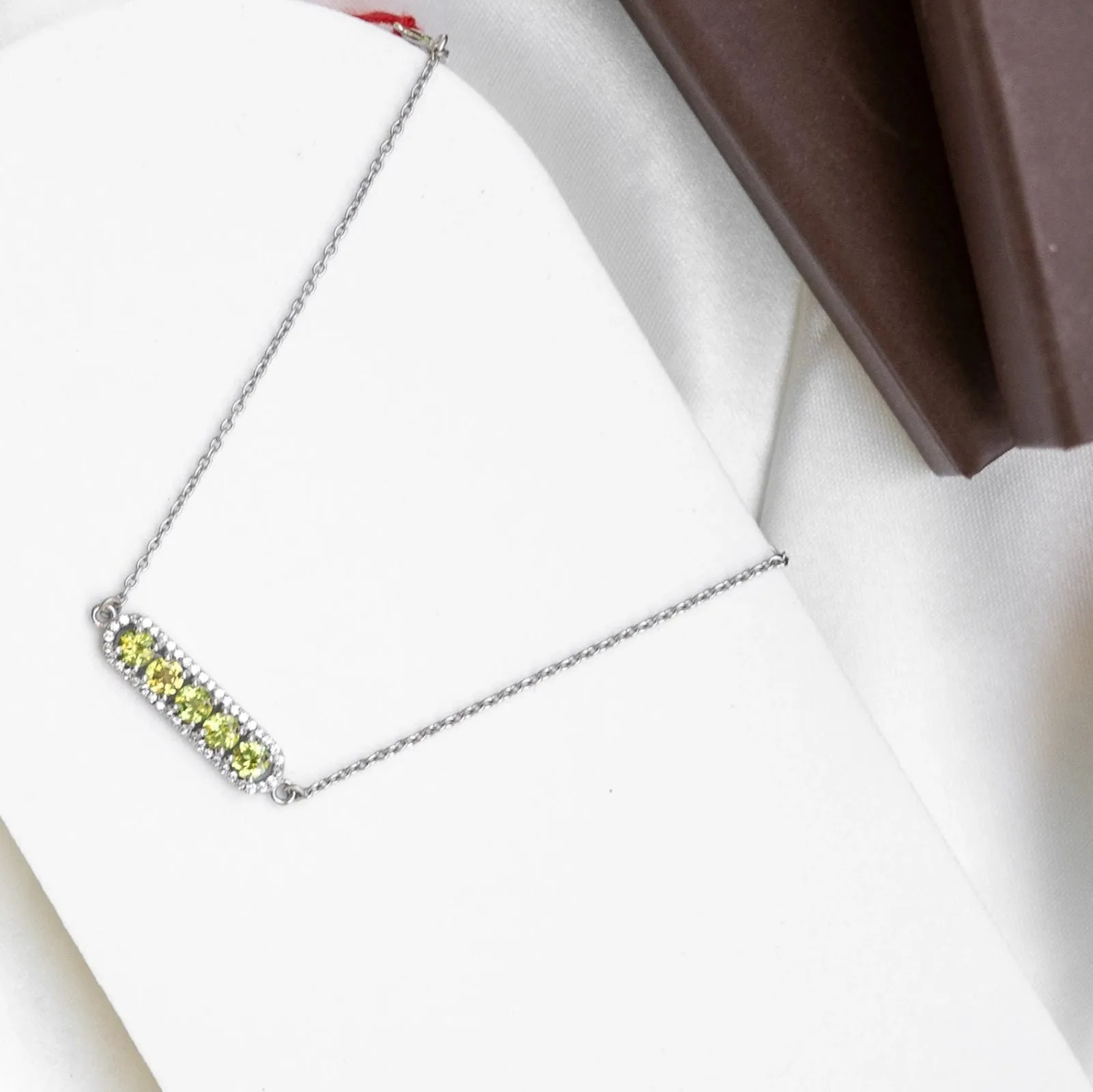 Unfading Tie Peridot Bracelet
