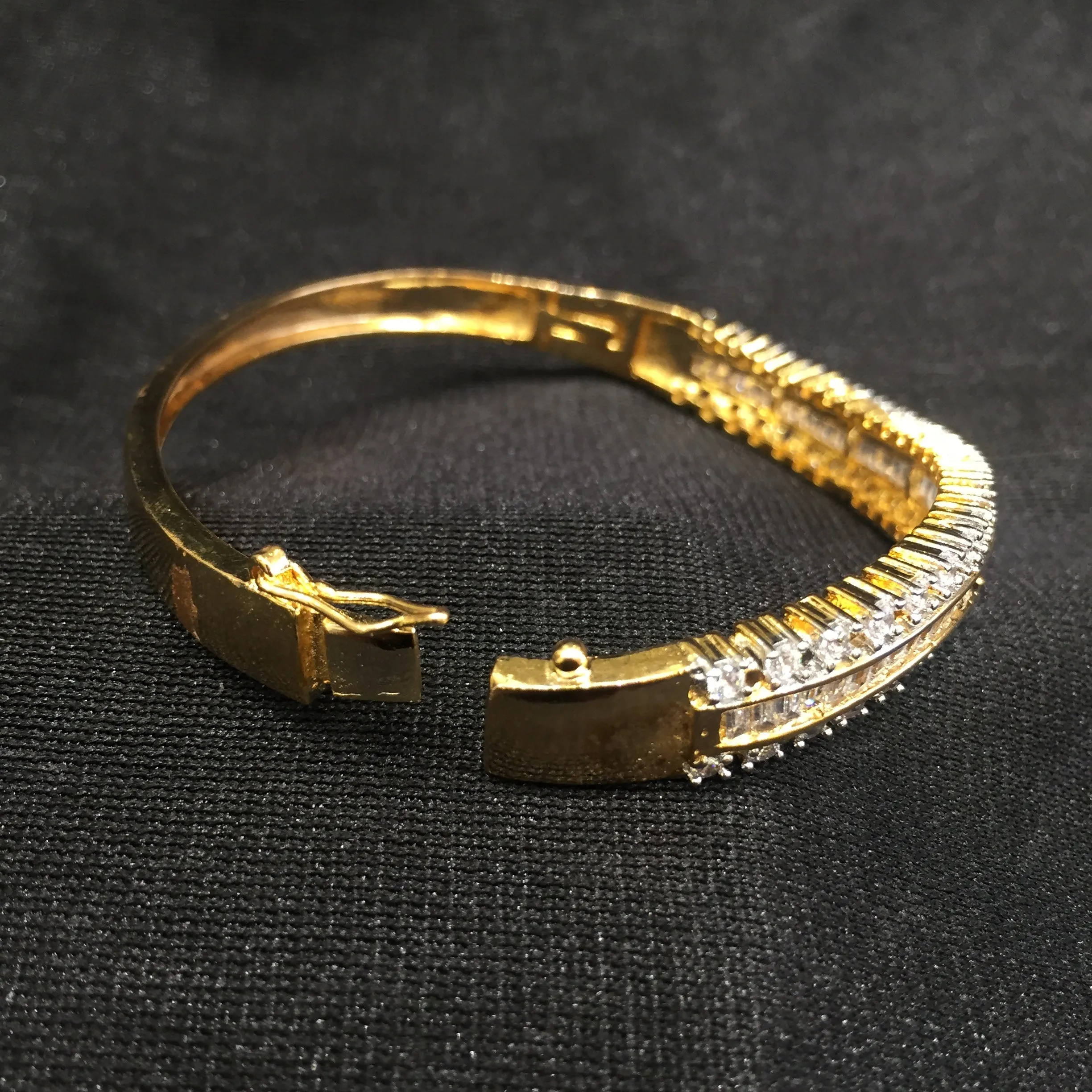 Zircon/AD Bracelet 6136-08