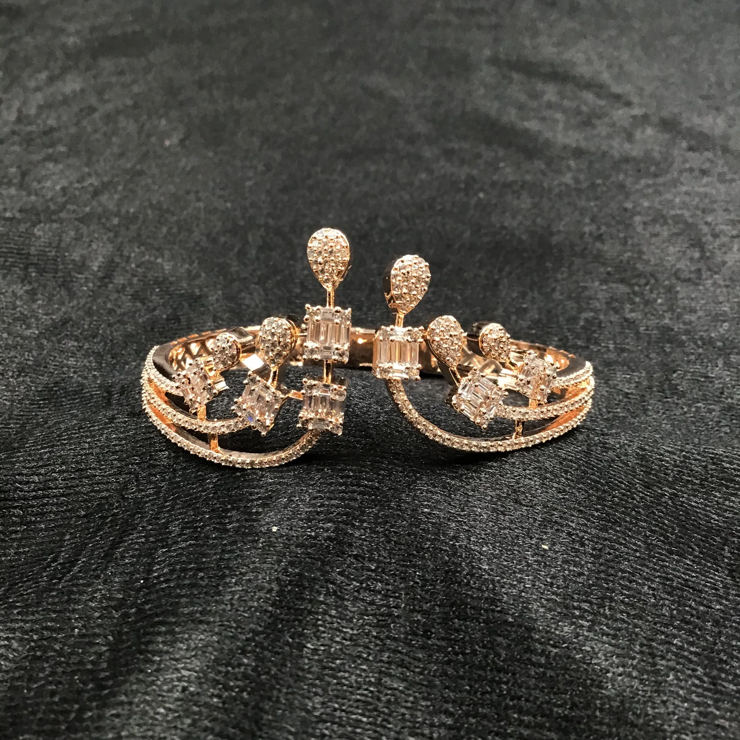 Zircon/AD Bracelet 6139-08